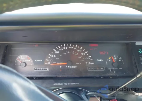 1993 Oldsmobile 98 Regency z USA, uszkodzony, nr VIN 1G3CX53L8P4307463